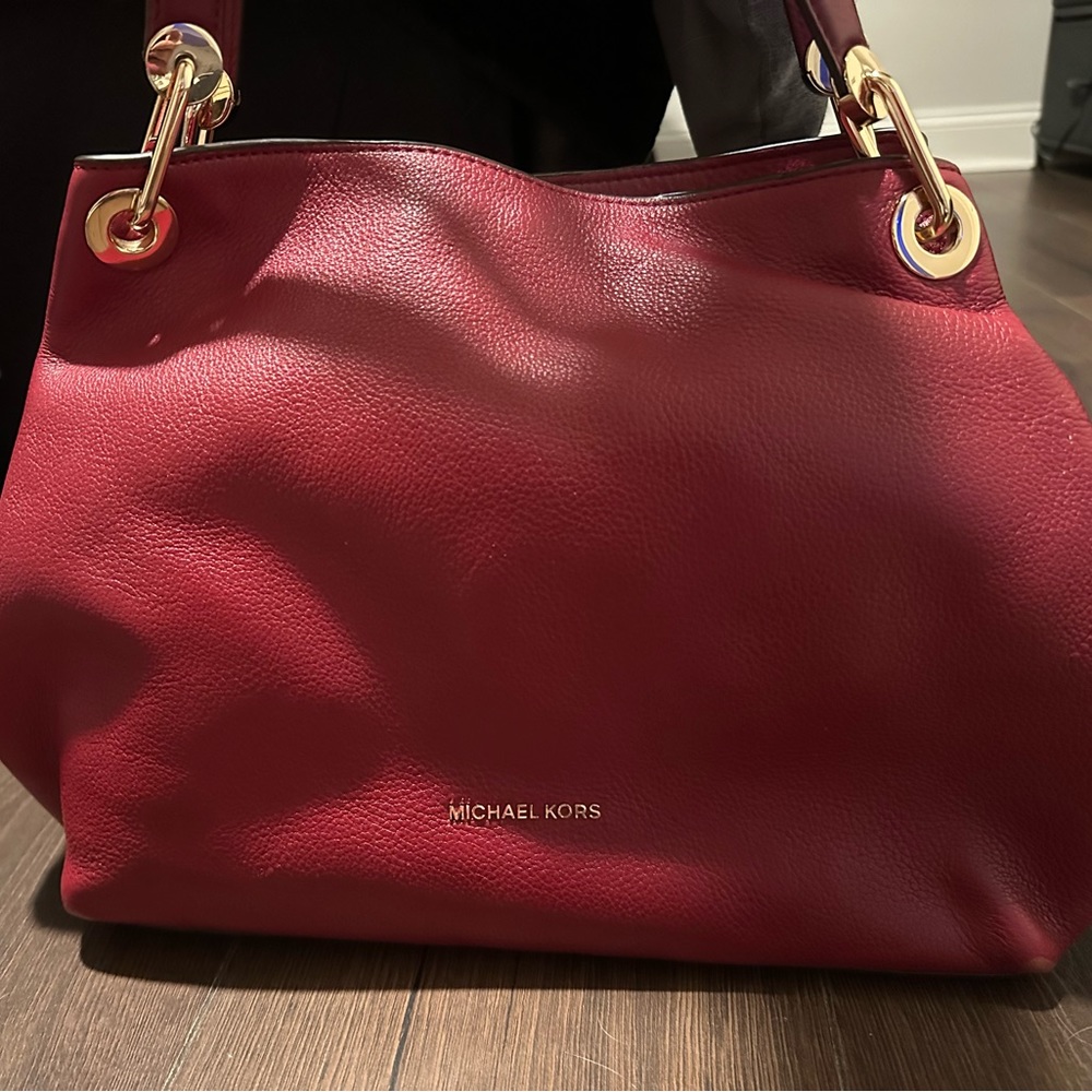 Michael Kors Raven bag in Maroon
